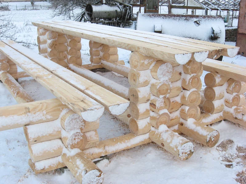 Стіл садовий